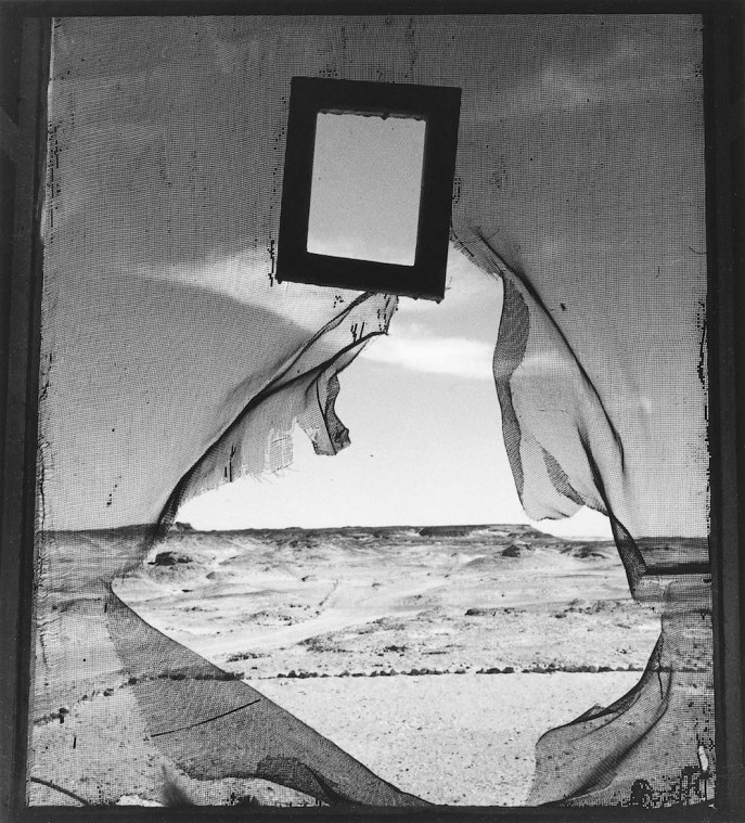 lee-miller-egypte-portrait-of-space[1]