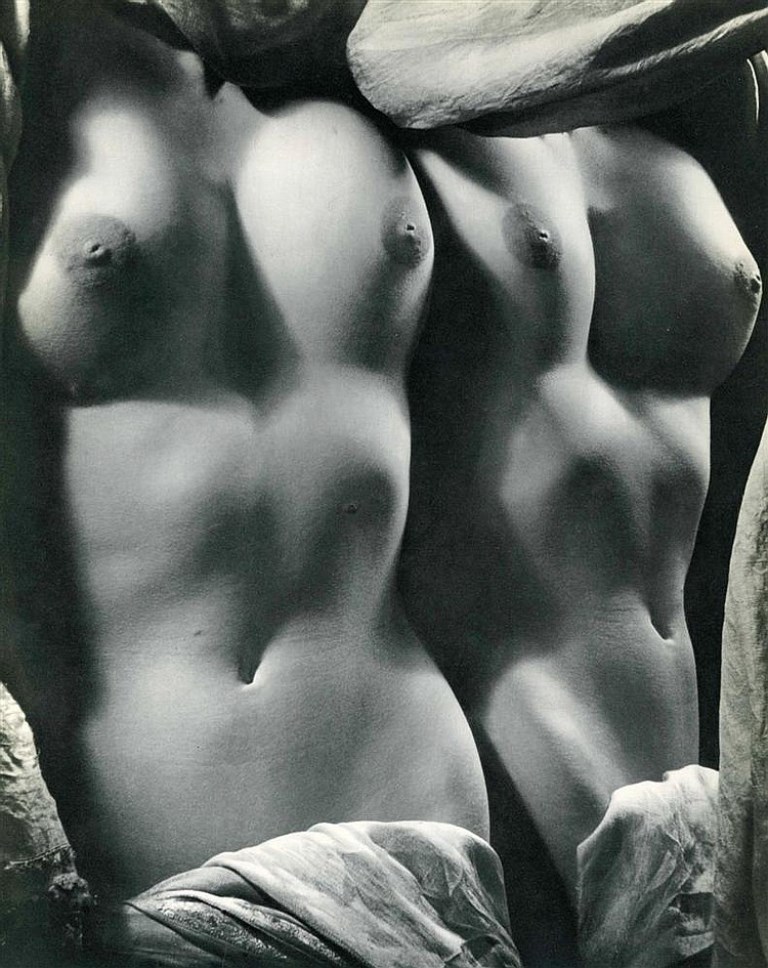 erwin-blumenfeld-nude-1939-via-invaluable1